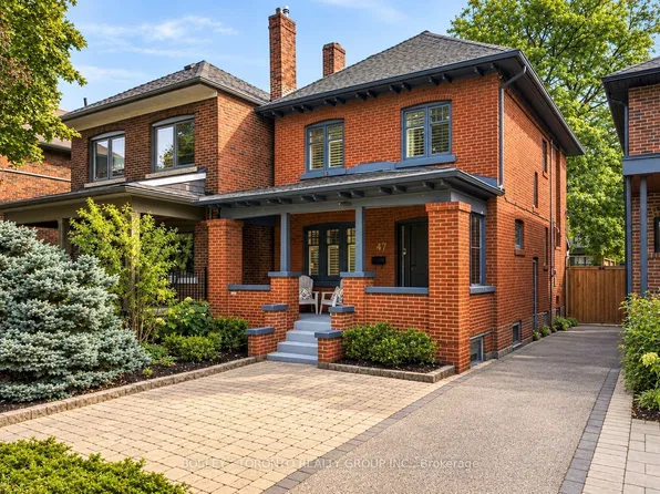 47 Raymond Ave, Toronto, ON M6S 2B1