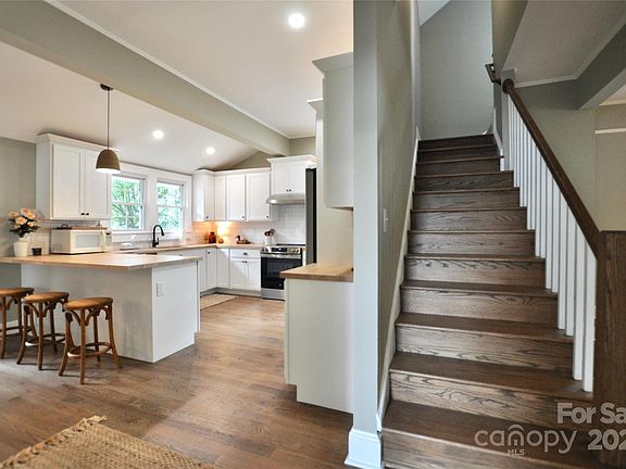 2nd image of 410 S East Ave