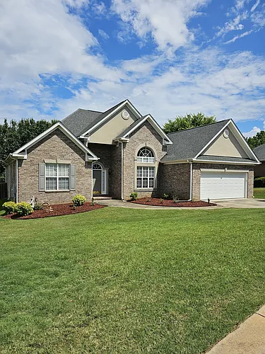726 Avrett Cir Photo 1