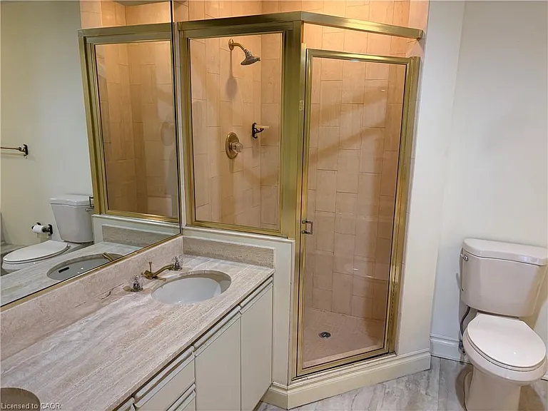 2220 Lakeshore Rd #25 — Photo 16
