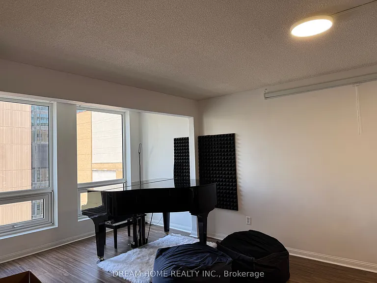 25 Grenville St #1201 — Photo 3