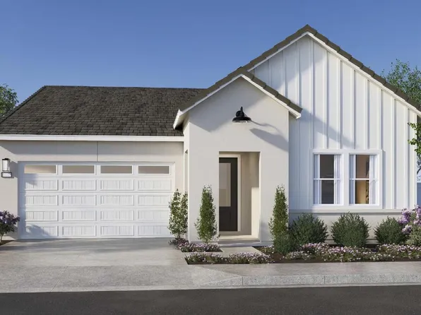 872 Eclipse Ln, Clovis, CA 93619