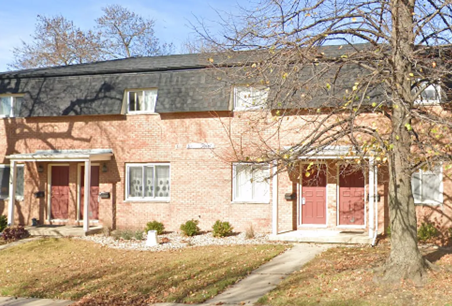 1620 Bryan — Photo 1
