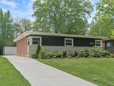 3019 Hartzell St, Wilmette, IL, 60091