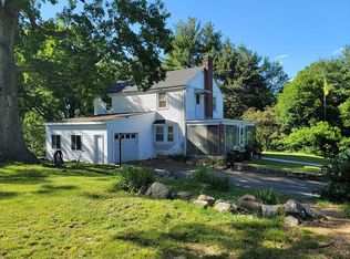 4 Williams St, Upton, MA 01568