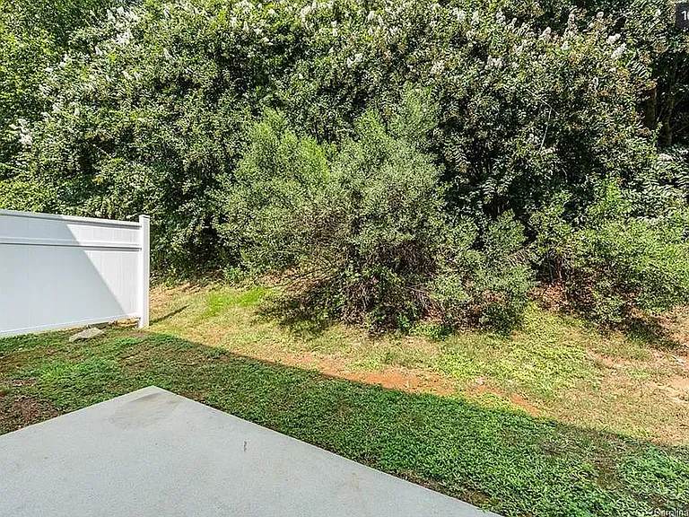 7607 Abigail Glen Dr — Photo 18