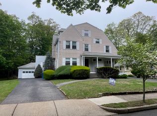 53 Thurston Rd FLOOR 1, Newton Upper Falls, MA 02464