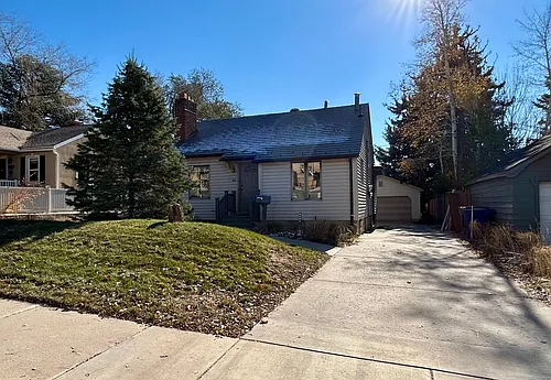 2022 E Sunnyside Ave Photo 1