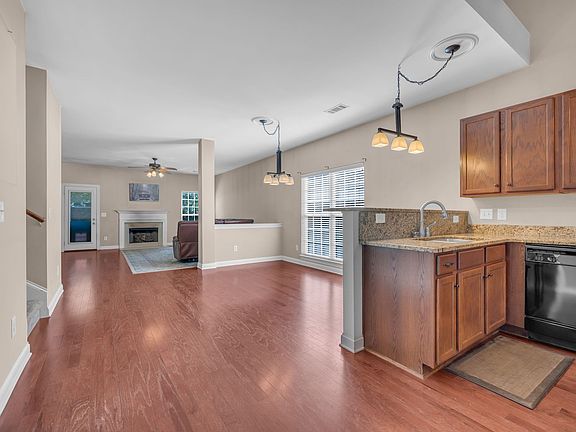 4th image of 1325 Westvale Dr