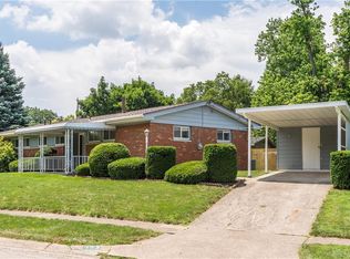 553 Chaucer Rd, Dayton, OH 45431