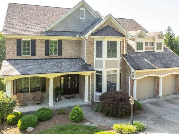 7097 Shawnee Hills Dr, Cincinnati, OH 45243