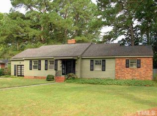 910 Crescent Rd, Smithfield, NC 27577