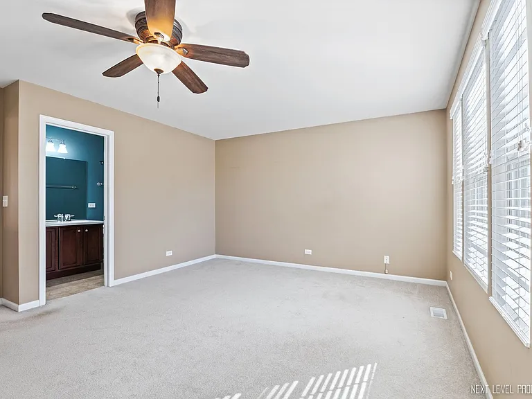 260 Devoe Dr — Photo 15