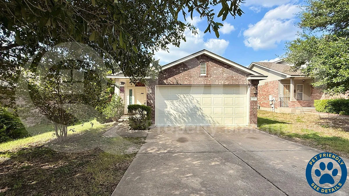 3 bed, 2.0 bath, 1346 sqft, $1,749 — Photo 1