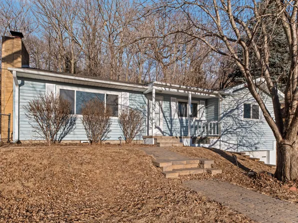 855 Oak Park Rd, Council Bluffs, IA 51503