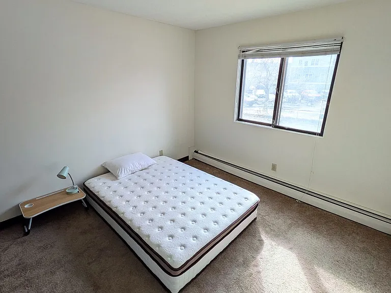 615 Ontario St SE — Photo 23