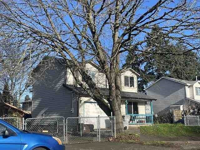 2nd image of 8321 SE Gray St