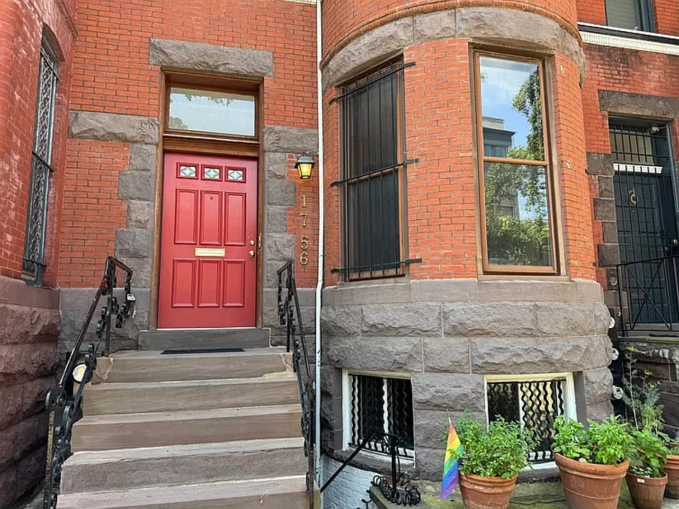 1756 Swann St NW #1