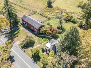 353 Mount Sanford Rd, Cheshire, CT 06410