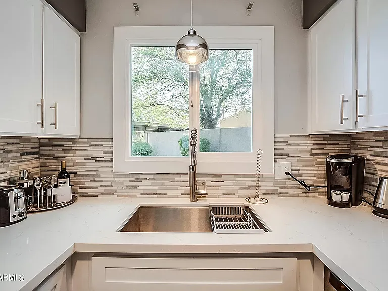 4024 N Parkway Ave — Photo 15