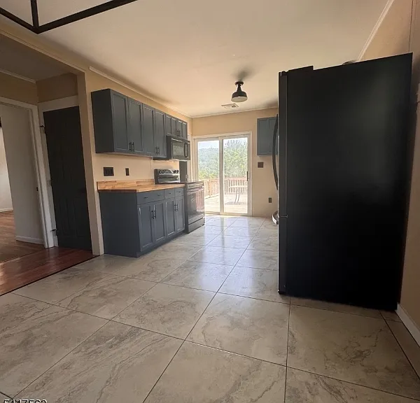 2350 Belvidere Rd — Photo 12