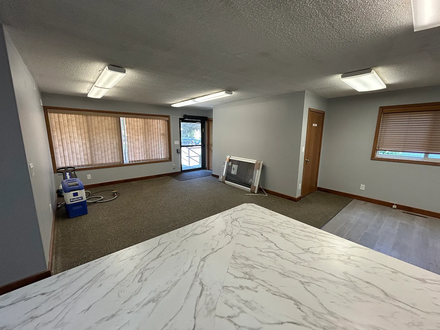 4 bed, 2000 sqft, $2,200 — Photo 3