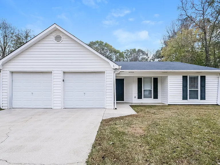 831 Jefferson Dr SW — Photo 1