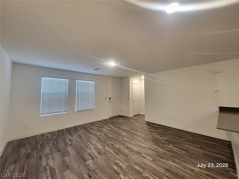 9832 Maple Pass Ave — Photo 3