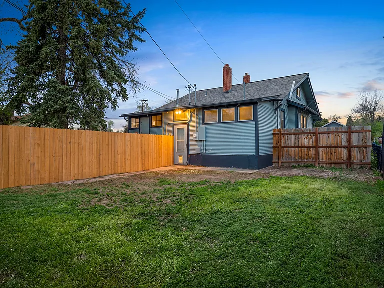 202 N Hooker St — Photo 30
