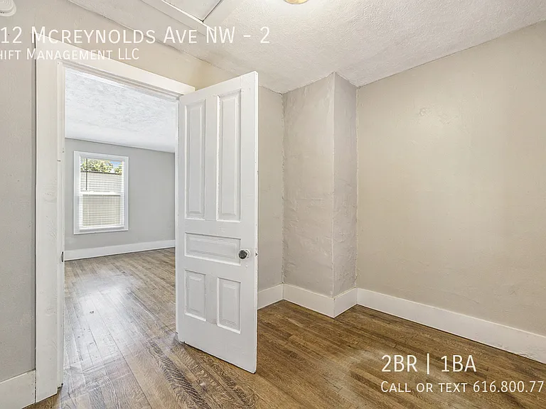 812 McReynolds Ave NW #2 — Photo 7