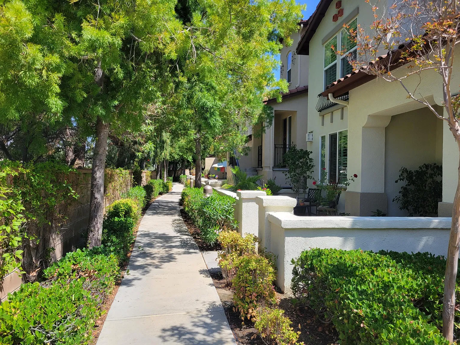 3 bed, 2.5 bath, 1577 sqft, $2,950 — Photo 1