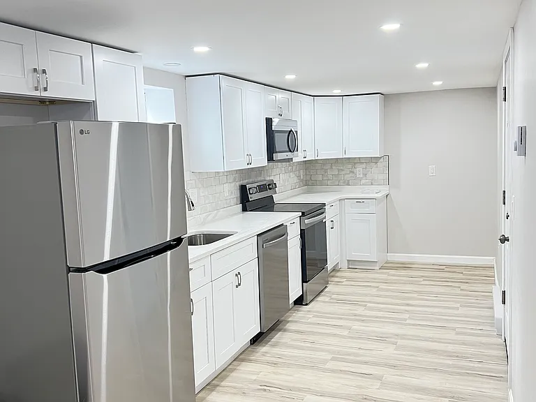 28 McMillen St — Photo 1