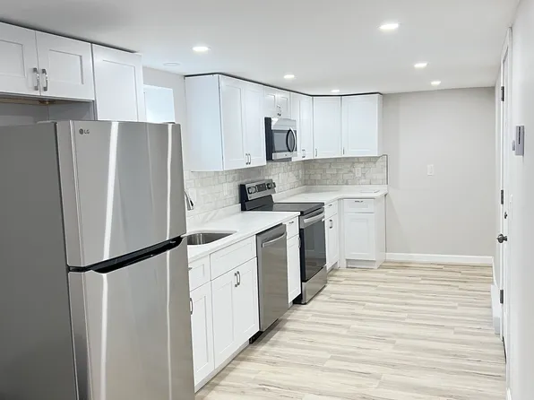28 McMillen St, Providence, RI 02904