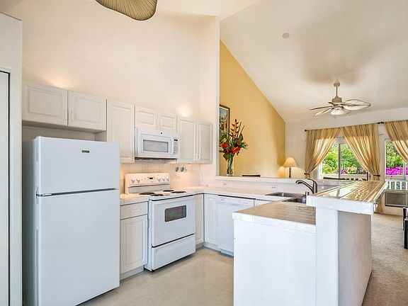 4th image of 75-6081 Alii Dr APT Ee101