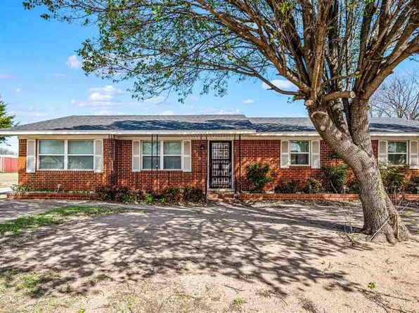 920 W Nebraska Ave, Cyril, OK 73029