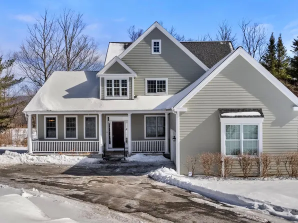 37 Fairwynds Dr, Lenox, MA 01240