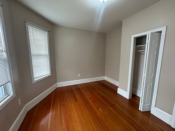 5th image of 241 Maverick St #3CP