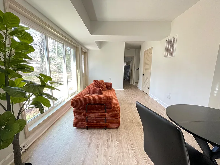 1521 Anthony Dr — Photo 19