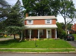 4915 Jackson Dr, Brookhaven, PA 19015