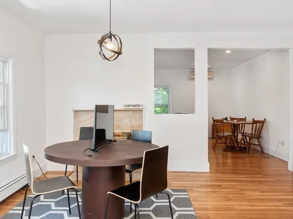 21 Kinross Rd APT 3, Brighton, MA 02135