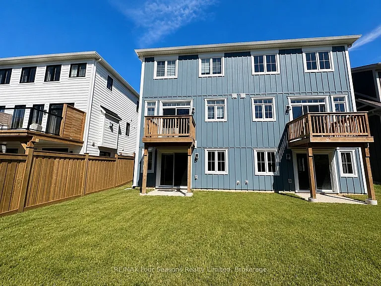 137 White Oak Cres — Photo 29