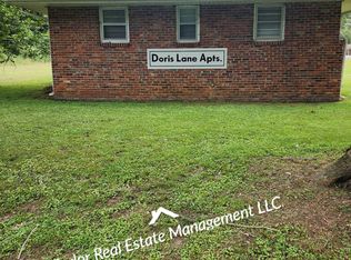 110 Doris Ln APT B, Florence, AL 35630