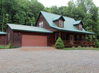 189 Halls Store Rd SW, Willis, VA 24380