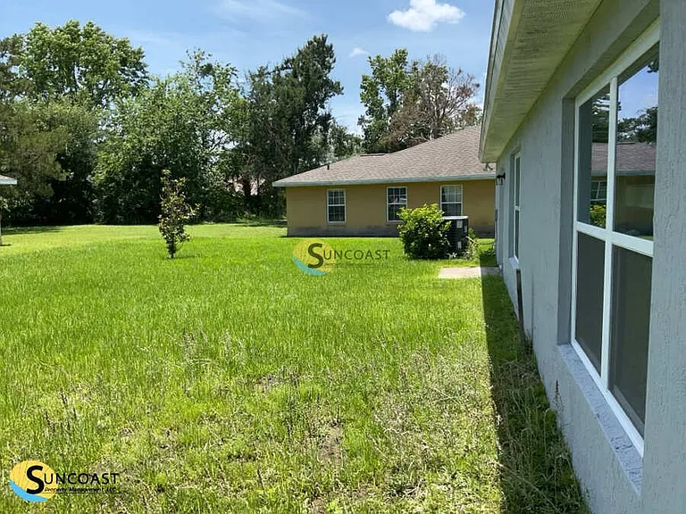 36 Pleasant Ln #A — Photo 2