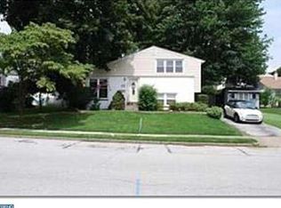 910 Sylvania Ave, Folsom, PA 19033