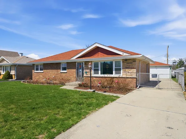 7824 W 74th St, Bridgeview, IL 60455