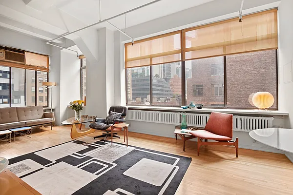 Sold by Compass | media 1