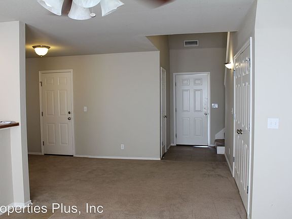 5th image of 2917 Creekside Dr