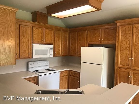 5th image of 3616 Vienna Dr