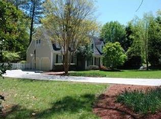 4749 Hollyoak Pl, Atlanta, GA 30338